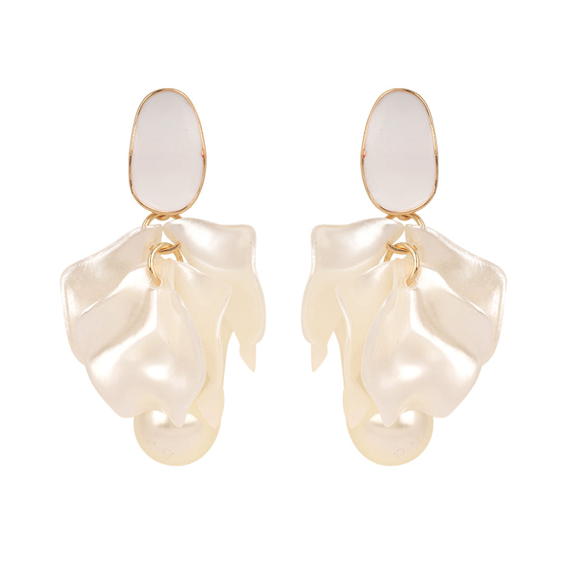 Pearl Petal Earring